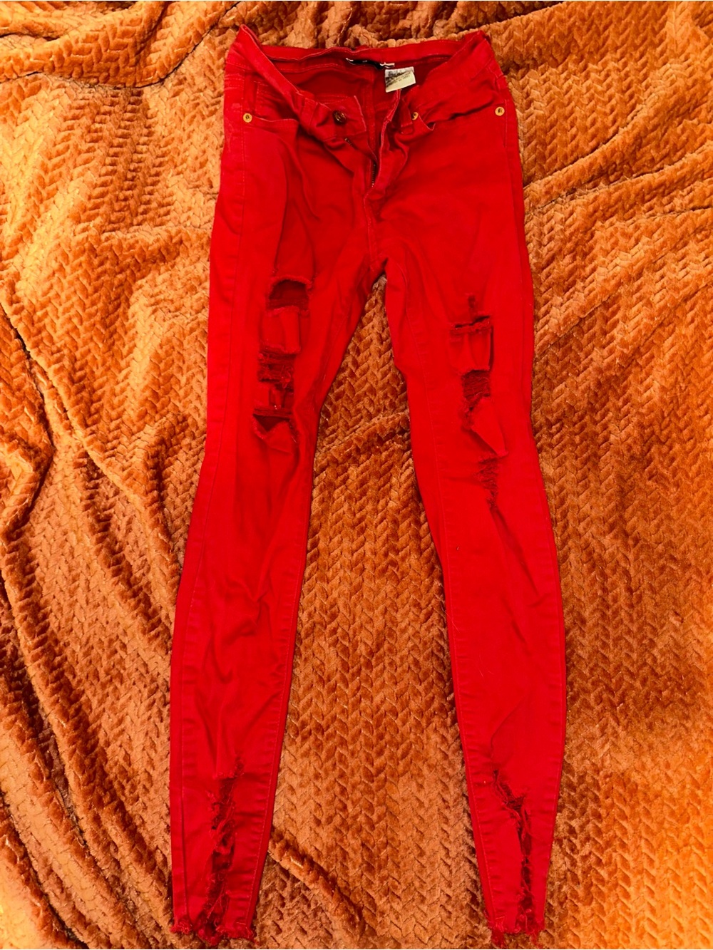 Women’s Red Distressed Skinny Jeans